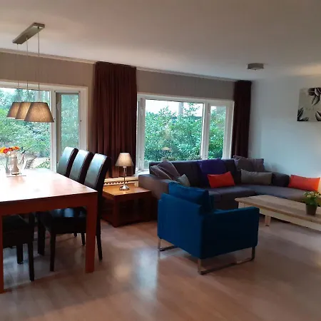 Chalet T'bakkersboschje Nummer 5 *