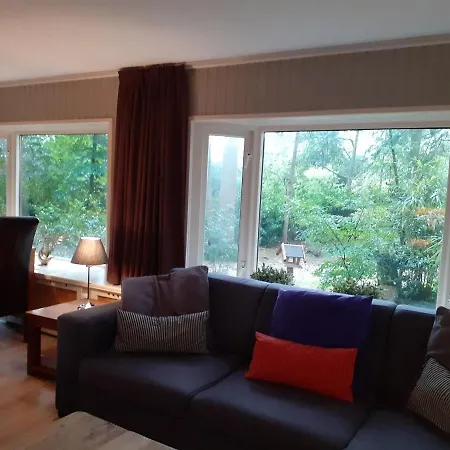 T'bakkersboschje Nummer 5 Chalet *