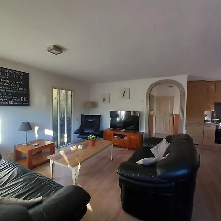 T'bakkersboschje Nummer 5 Chalé *